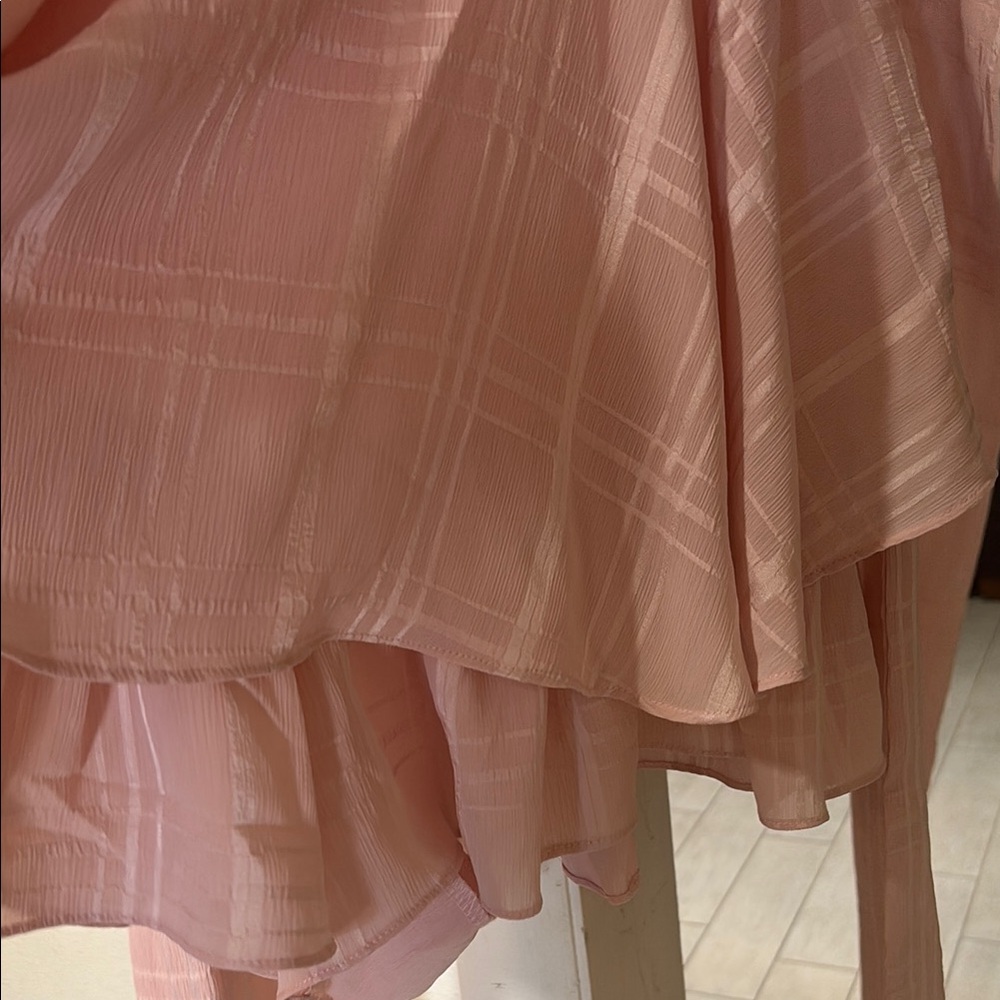 @Balance Pink Ruffled Romper - Picture 3 of 4